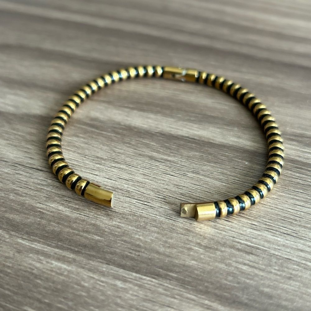 Twist Bracelet Q464 - Picture 4 of 5